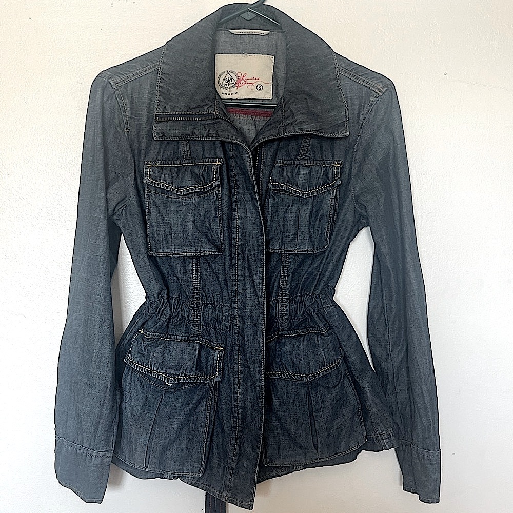 Gap 1969 Drawstring Blue Denim Utility Jacket, w/cinched waist. Size: S